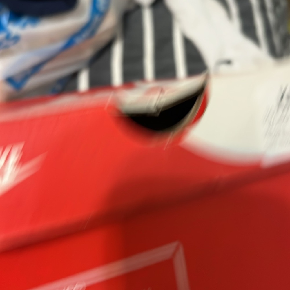 Nike Air Max 95 White Orange Metallic Silver (GS) - Picture 8 of 8